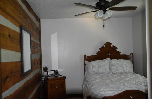 Lexington Maison | Pine Song Retreat