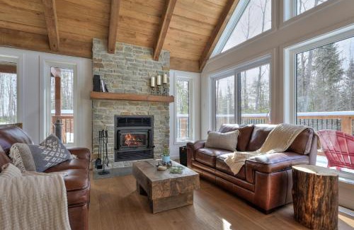 Amherst Chalet De Ski | Pine Tree Lodge
