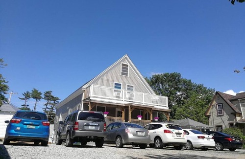 Old Orchard Beach Appartement | Pine View Lodge Old Orchard Beach - Attic Double/Full bed Unit