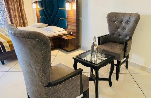Amritsar Maison | Pine Wood Villa