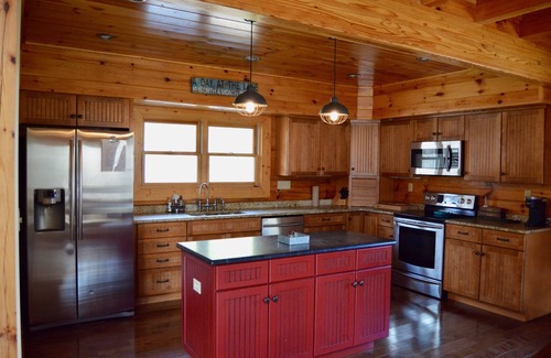 Tazewell Cabine | Pines Cabin on Norris Lake