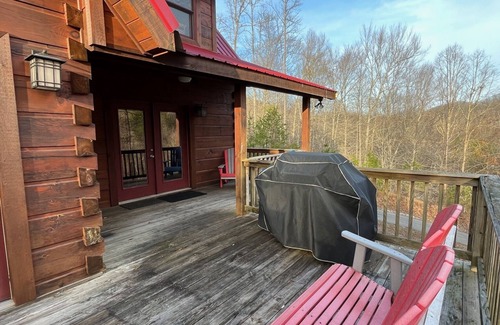 Tazewell Cabine | Pines Cabin on Norris Lake