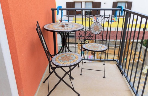 Sant'Ambrogio di Valpolicella Appartement | PINK APARTMENT between Lake Garda and Verona