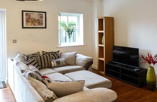 Cowling Maison | Pinnacle View