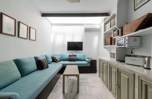 Cantillana Appartement | Pintor López Cabrera 4