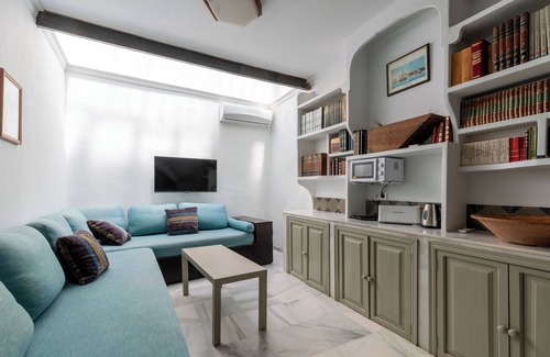 Cantillana Appartement | Pintor López Cabrera 4