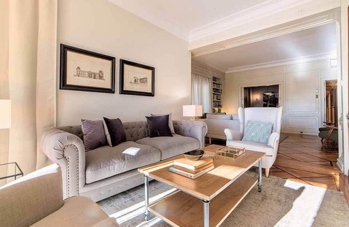 Moncloa - Arguelles Appartement | Maison luxueuse dans le meilleur quartier de Madrid, à côté du palais royal.