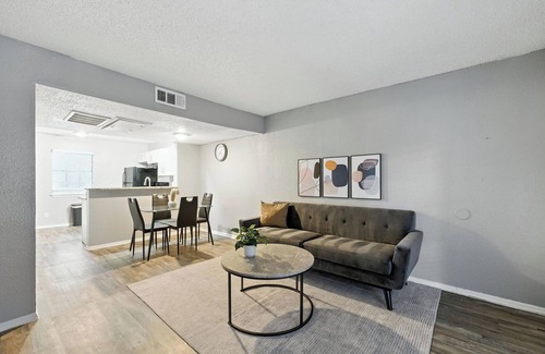 South Arlington Appartement | Pioneer Creek 410C I Comfy 2 Bed 1.5 Bath