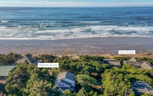 Seal Rock Maison | Piot and Halpern Houses Combo