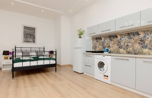 Srodmiescie Appartement | Piotrkowska 79 | Wifi, Studio, Lodz
