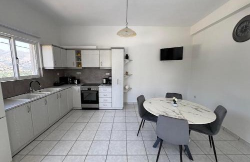 Tourloti Appartement | Pipina