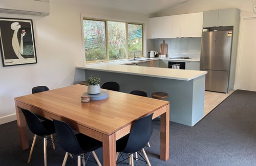Warburton Maison | 'Pippa's Place' Family friendly, newly renovated sanctuary atop Mt Little Joe