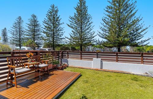 Yamba Maison | Pippi House - Directly opposite Pippi Beach