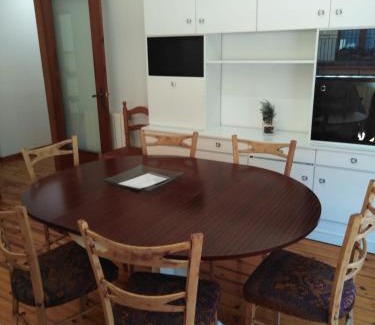 Camprodon Appartement | Pis Gran i Acollidor amb LLar de Foc, a Camprodon