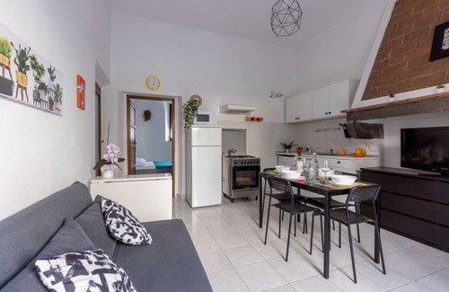 Pisa Appartement | Pisa Bright Apartment near the Airport
