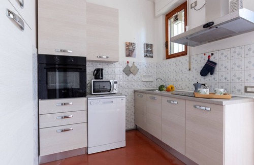 Pisa Appartement | Pisa Lovely and Quiet Flat with Balcony