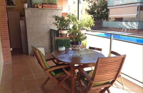 Sant Cugat del Valles Appartement | Piso con Piscina Para 5 Personas