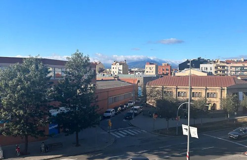 Sabadell Appartement | Piso Sabadell, Cerca de dos Estaciones de Tren