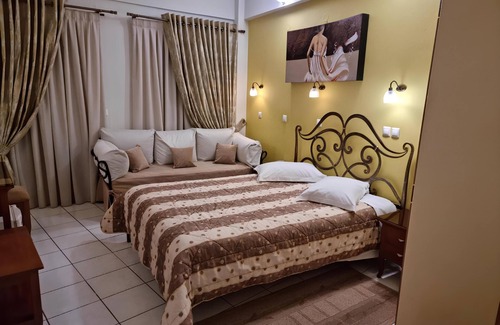 Delfoi Hôtel | Pitho