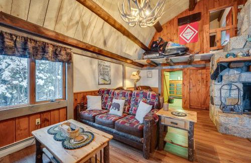 Pittsburg Maison | Pittsburg Lake House with Magalloway Mountain Views!