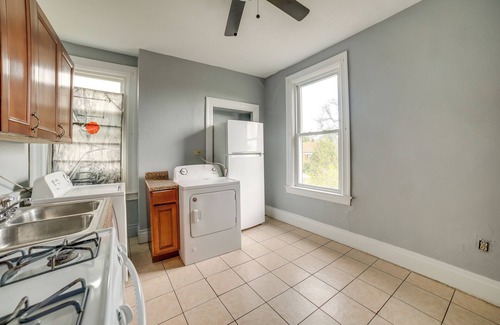 Ross Township Appartement | Expansive Pittsburgh Apt - 11 minutes du centre-ville!