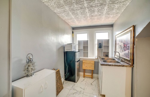 Ross Township Appartement | Expansive Pittsburgh Apt - 11 minutes du centre-ville!