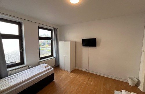 Neumuenster Maison | Plöner Straße 59 W1 - 2 bedrooms with parking space