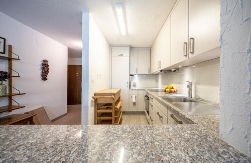 Vulpera Appartement | PL 204 Geraeumige 3,5-Zimmer-Wohnung im Haus Plavna mit grossem Balkon