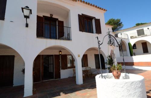 Pals Maison | Plaça Dels Pous 3
