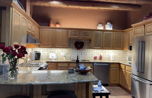 Placitas Maison | Placitas Magic-2 Bed/1 Bath Custom Santa Fe Home