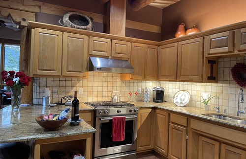 Placitas Maison | Placitas Magic-2 Bed/1 Bath Custom Santa Fe Home