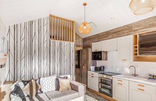 Ayr Cottage | Pladda Pod with Hot Tub S