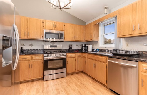 Fox Valley Maison | Plainfield FHS Rental