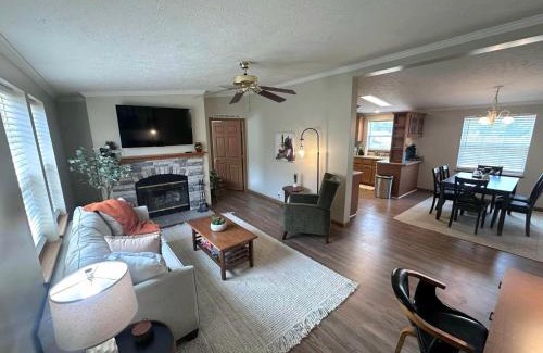 Plainview Maison | Plainview Vineyard Retreat Sleeps 8