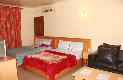 Calabar Hôtel | Planet Guest House