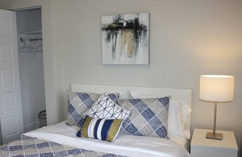 La Petite-Patrie Appartement | PLATEAU / CENTRAL, MAGNIFIQUE 8 CHAMBRES, 20 PERSONNES