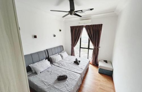 Taman Bukit Mewah Appartement | Platino up to 10 Pax, Few steps to paradigm and Escape JB