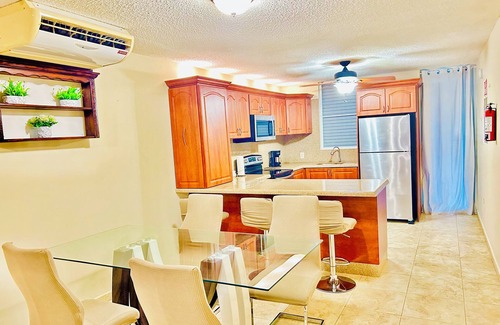 Pole Ojea Appartement | Playa El Combate Perfect Place Garden 2 Pool Front