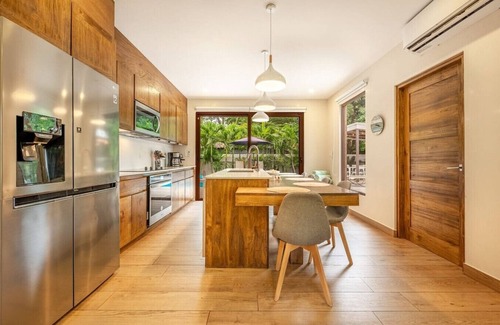 Potrero Chalet De Ski | Playa Potrero: unique NEW modern house with private pool - Casa Coralis
