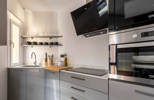 Bilbao la Vieja Appartement | Plaza de los Tres Pilares Elegant and renovated