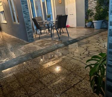 Karakiani Appartement | Plaza House