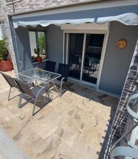 Karakiani Appartement | Plaza House