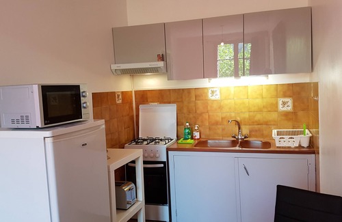 Saint-Jean-du-Bruel Maison | Appartement 2 agréable au coeur du village