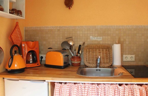 Damgarten Appartement | Pleasant Apartment in Damgarten with Garden and Terrace