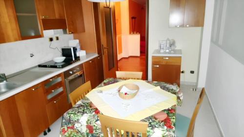 Villastellone Appartement | Pleasant apartment with balcony in Villastellone, 68 m² + garden