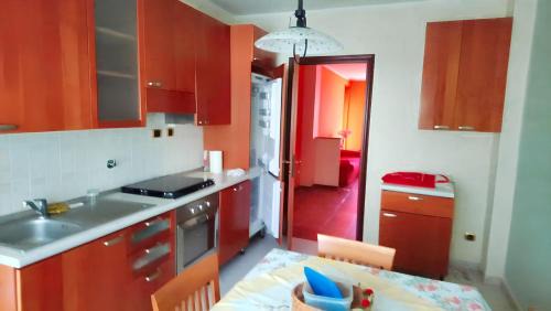 Villastellone Appartement | Pleasant apartment with balcony in Villastellone, 68 m² + garden