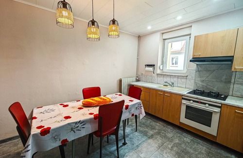 Schleithal Appartement | Pleasant & atypical apartment - renovated, wifi, fitness room, large garden