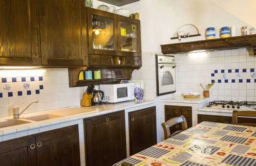 Poggiarello Maison | Délicieuse et typique ancienne grange convertie en maison de vacance dans le Chianti, région idéale pour visiter les principales villes historiques de Toscane.