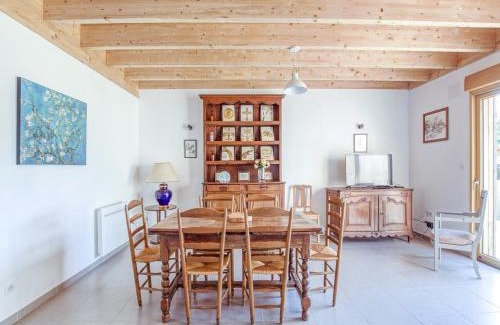 Challerange Maison | Pleasant Cottage in Challerange