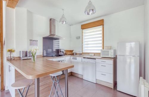 Challerange Maison | Pleasant Cottage in Challerange
